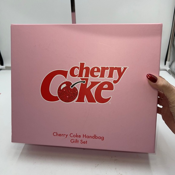 Skinnydip Cherry Coke Handbag Gift Set Pink Can Purse Wallet Beaded Strap - Picture 6 of 9